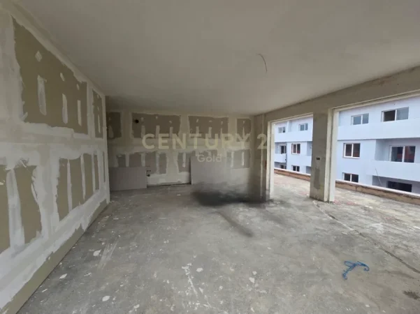 Golem, shitet apartament+verande | Penthouse 2+1+Ballkon Kati 4, 146 m² 157.000 € 