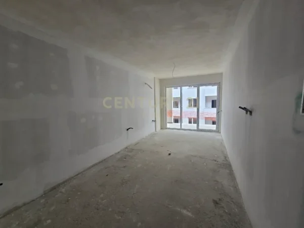 Golem, shitet garsonier 1+1+Ballkon Kati 1, 45 m² 56.000 € 