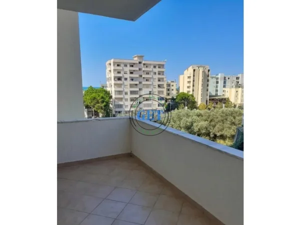 Durres, shitet apartament 1+1 Kati 3, 64 m² 84.000 € (Shkëmbi i Kavajës)