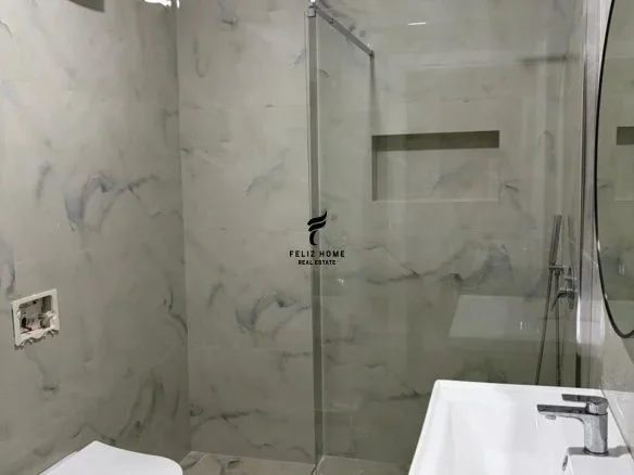 Tirane, jepet me qera apartament 1+1+Ballkon Kati 6, 75 m² 530 € (LAPRAKE)