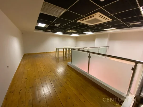 Tirane, shitet ambjent biznesi Kati 1, 55 m² 120.000 € 