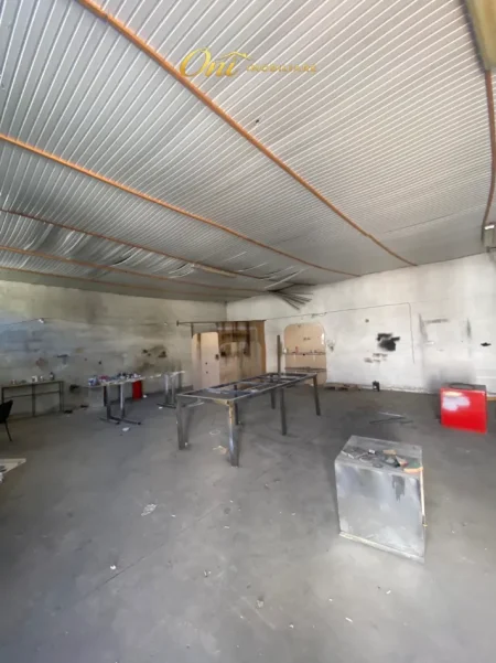 Tirane, jepet me qera magazine , 200 m² 800 € (BIRRA KAON)