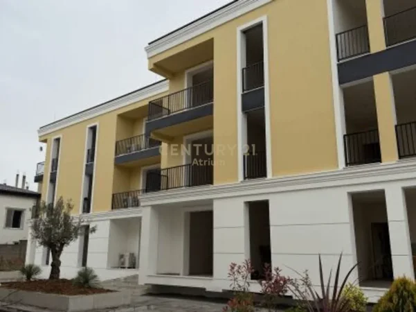 Tirane, shitet apartament 2+1 Kati 1, 80 m² 160.720 € (sauk i vjeter)