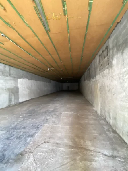 Tirane, jepet me qera magazine , 350 m² 1.400 € (BIRRA KAON)