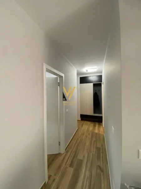 Tirane, jepet me qera apartament 1+1+Ballkon Kati 6, 76 m² 570 € (DON BOSKO)