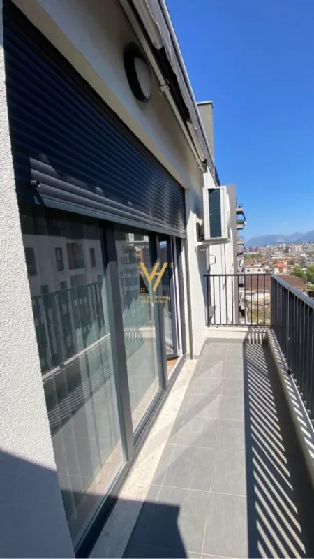 Tirane, jepet me qera apartament 1+1+Ballkon Kati 6, 76 m² 570 € (DON BOSKO)