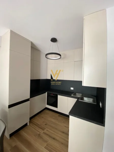 Tirane, jepet me qera apartament 1+1+Ballkon Kati 6, 76 m² 570 € (DON BOSKO)