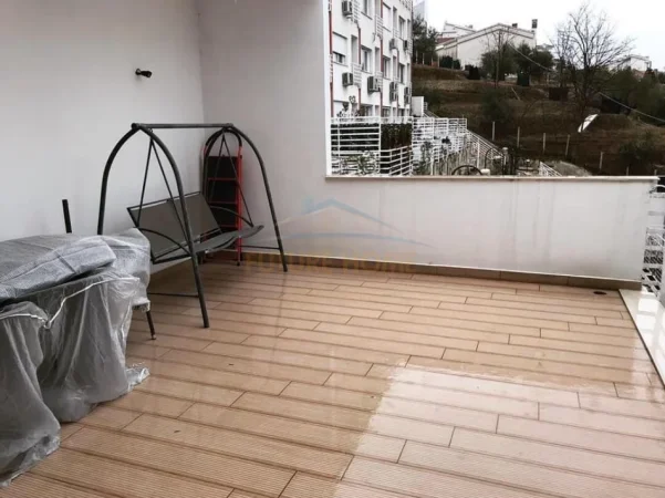Tirane, jepet me qera apartament 2+1+Ballkon Kati 3, 130 m² 800 € (Kodra e Diellit)