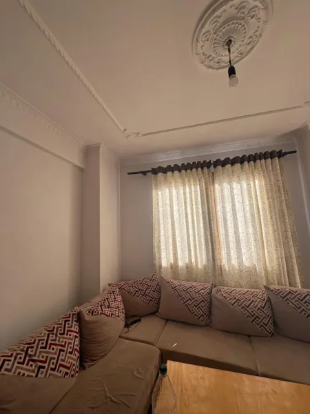 Tirane, jepet me qera apartament 1+1 Kati 3, 60 m² 400 € (Astir)