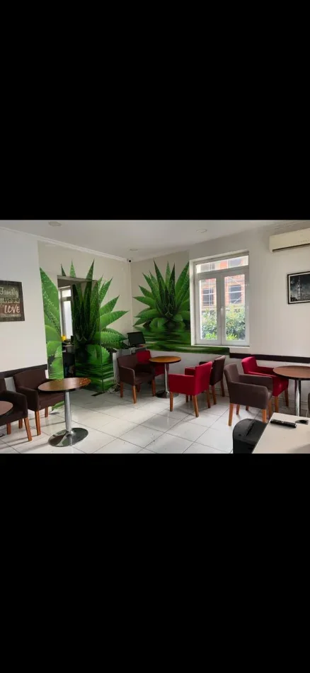 Tirane, jepet me qera lokal Kati 0, 83 m² 1.300 € (KINOSTUDIO)