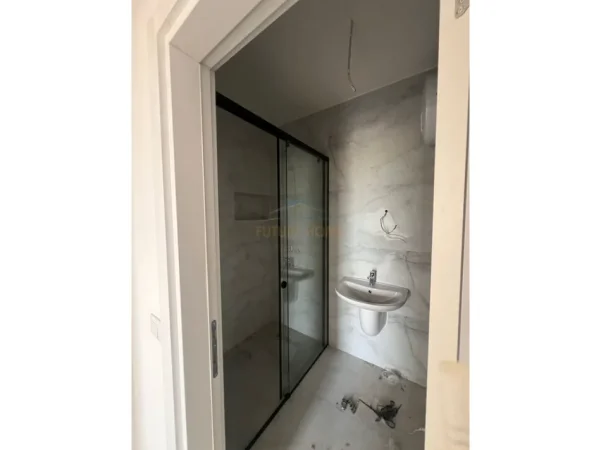 Tirane, shitet apartament 2+1+Aneks+Ballkon Kati 3, 99 m² 185.000 € (Don Bosko)