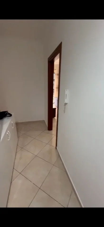 Tirane, jepet me qera apartament 2+1 Kati 2, 100 m² 449 € (ASTIR)