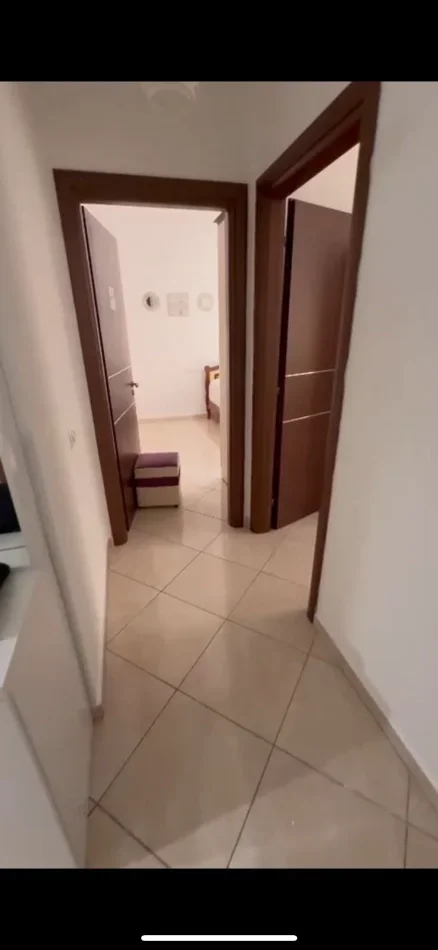 Tirane, jepet me qera apartament 2+1 Kati 2, 100 m² 449 € (ASTIR)
