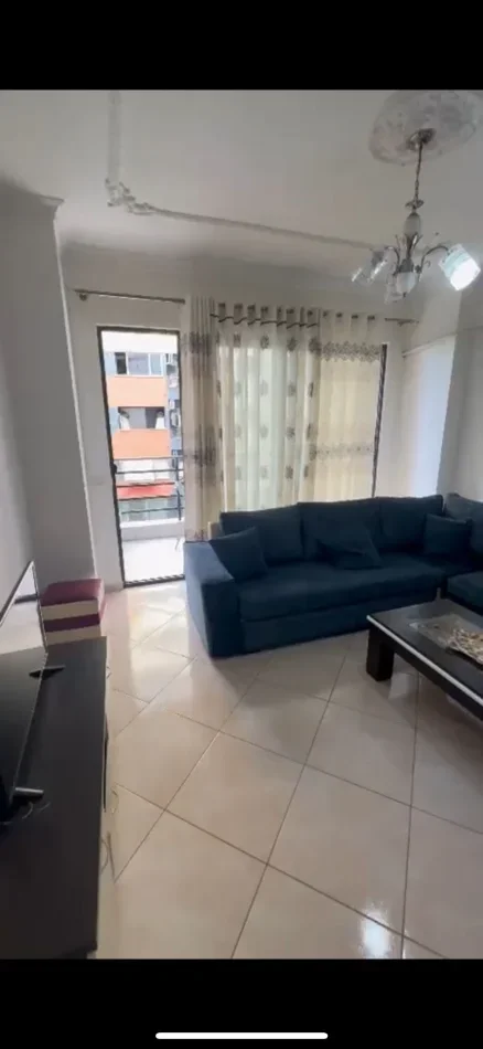 Tirane, jepet me qera apartament 2+1 Kati 2, 100 m² 449 € (ASTIR)