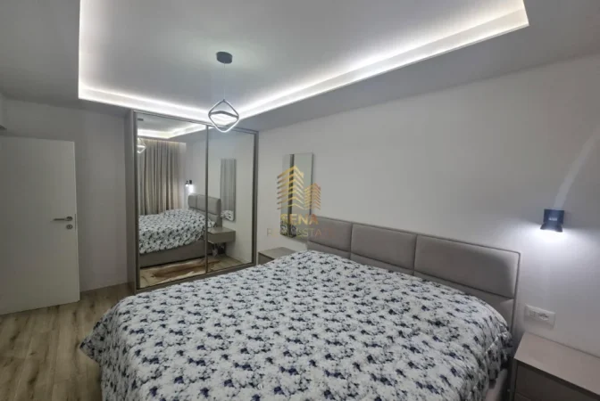 Tirane, shitet apartament 2+1+Ballkon Kati 2, 76 m² 220.000 € (Brryli)