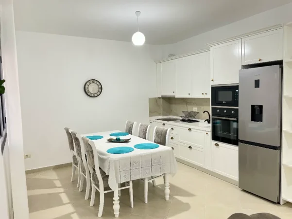 Vlore - Lungomare, apartament+verande/Penthouse