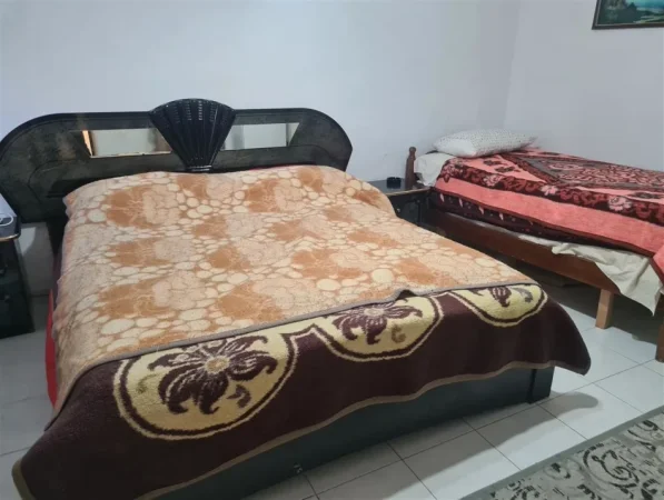 Tirane, jepet me qera apartament 1+1 Kati 1, 30 m² 300 € (Bulevardi Zogu i Parë)