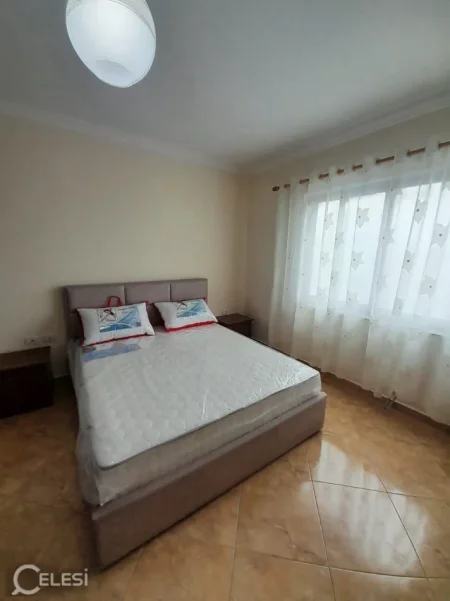 Tirane, jepet me qera apartament 1+1+Ballkon Kati 3, 71 m² 550 € (RRUGA E DIBRES)