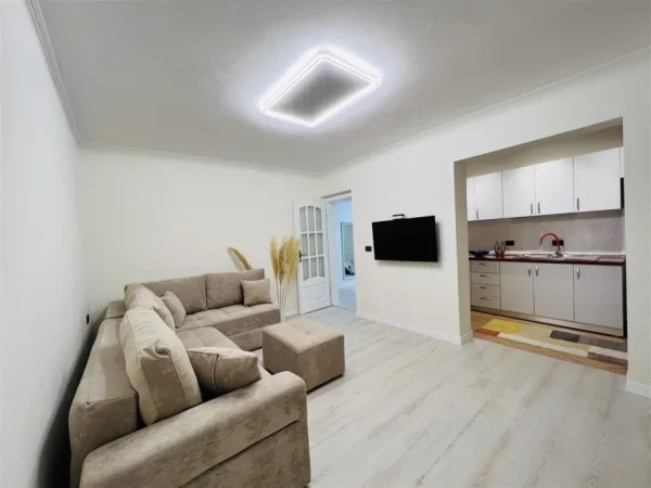 Tirane, shitet apartament 1+1 Kati 4, 65 m² 206.000 € (Stadiumi Dinamo)