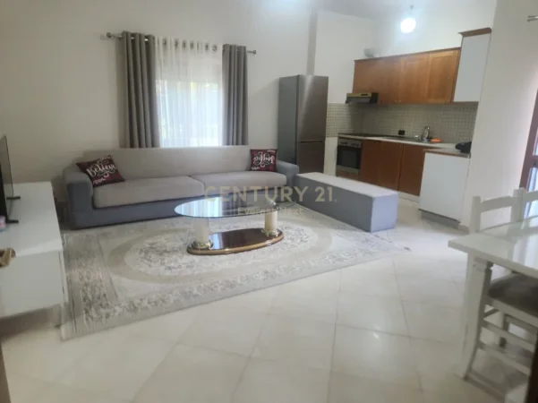 Tirane, jepet me qera apartament 2+1 Kati 2, 110 m² 700 € (fakulteti ekonomik)