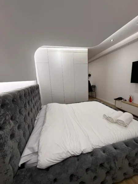 Tirane, jepet me qera apartament 1+1 Kati 1, 40 m² 550 € (21 Dhjetori)