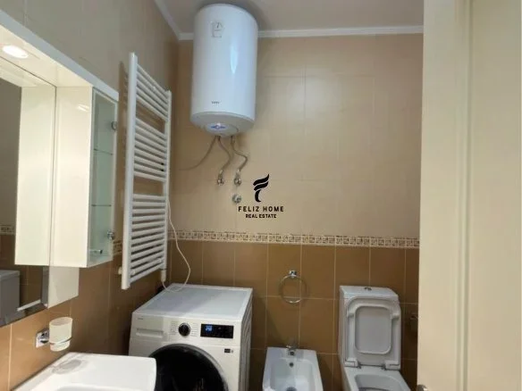 Tirane, jepet me qera apartament 1+1+Ballkon Kati 3, 75 m² 600 € (21 DHJETORI)