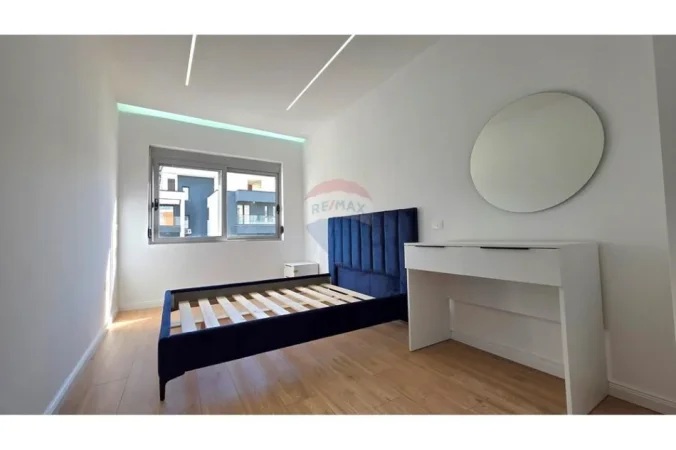 Vlore - Lungomare, shitet apartament 2+1 Kati 9, 98 m² 230.000 € (Rruga Reshat Osmani, Vlore)