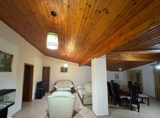 Tirane, jepet me qera apartament 1+1 Kati 3, 55 m² 350 € (Kinostudio)