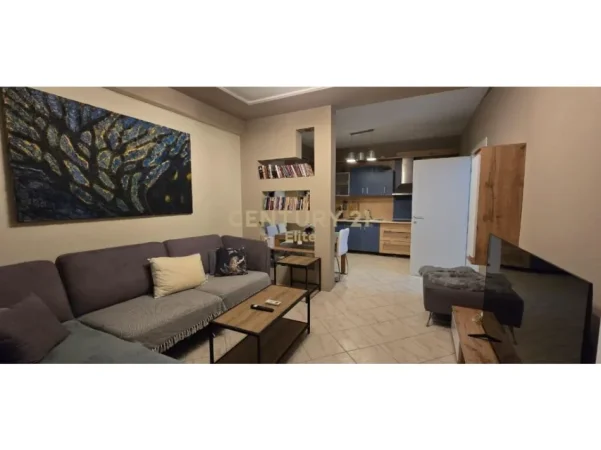 Tirane, jepet me qera apartament 1+1 Kati 4, 67 m² 600 € (kika 1)