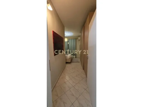 Tirane, jepet me qera apartament 1+1 Kati 4, 67 m² 600 € (kika 1)