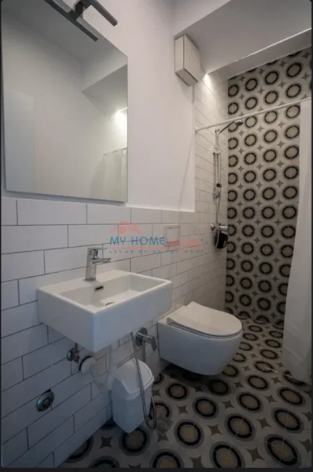 Tirane, shitet garsonier 1+1+Ballkon Kati 4, 75 m² 167.400 € (Bulevardi i Ri)