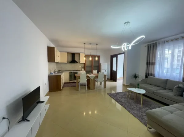 Tirane, jepet me qera apartament 2+1 Kati 4, 100 m², 70.000 leke (Bulevard Zogu i Pare)