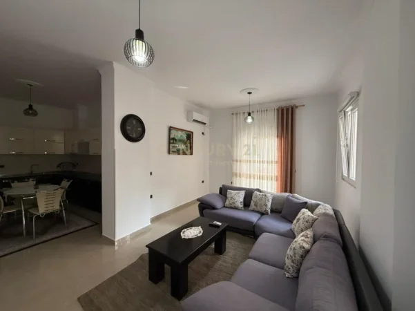 Tirane, jepet me qera apartament 2+1 Kati 1, 102 m² 750 € (kodra e Diellit)