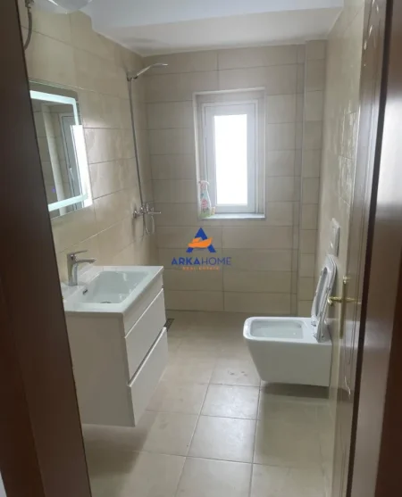 Tirane, shitet apartament 2+1+Ballkon Kati 3, 71 m² 175.000 € 