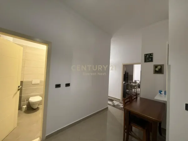 Tirane, jepet me qera apartament 2+1 Kati 1, 102 m² 750 € (kodra e Diellit)