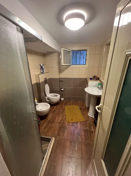 !!Dhene!!Durres, jepet me qera Vile 2+1+Aneks Kati 1, 110 m² 450 € (Amfiteatri)