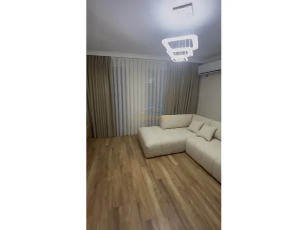 Tirane, shitet apartament 1+1 Kati 4, 74 m² 156.000 € (rruga Besim Alla)