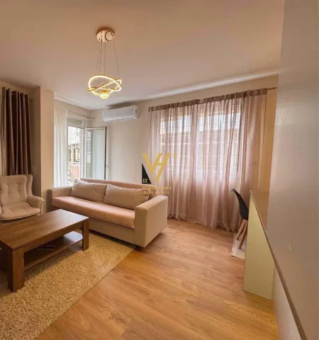 Tirane, shitet apartament 2+1+Ballkon Kati 3, 105 m² 240.000 € (LIQENI I THATE)