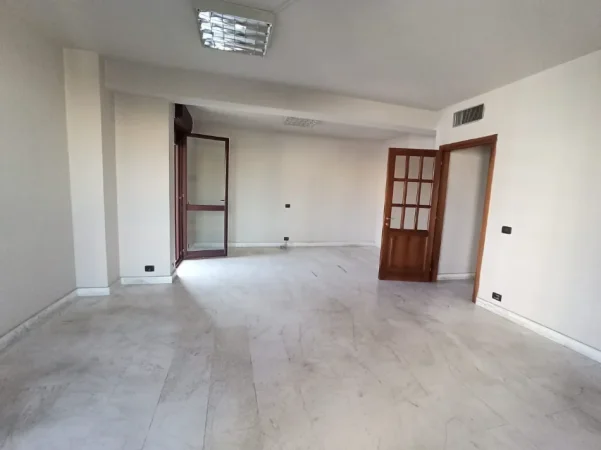 Tirane, jepet me qera zyre Kati 7, 130 m² 1.800 € (Torre Drin)