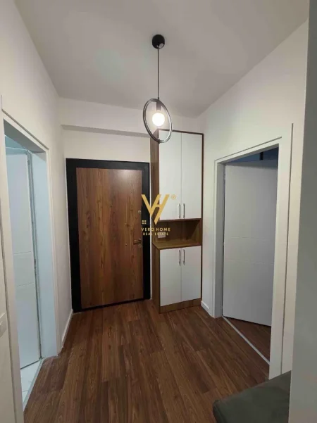 Tirane, jepet me qera apartament 1+1+Ballkon Kati 5, 70 m² 520 € (ASTIR)