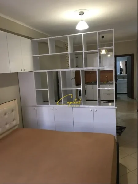 Tirane, jepet me qera garsonier 1+1 Kati 4, 48 m² 350 € (ASTIR)