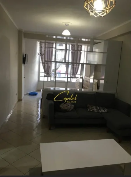 Tirane, jepet me qera garsonier 1+1 Kati 4, 48 m² 350 € (ASTIR)
