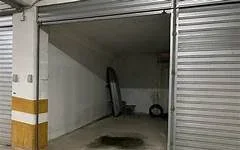 Tirane, shitet magazine 30 m² 49000 € (Rruga e Kavajës, Condor Center)