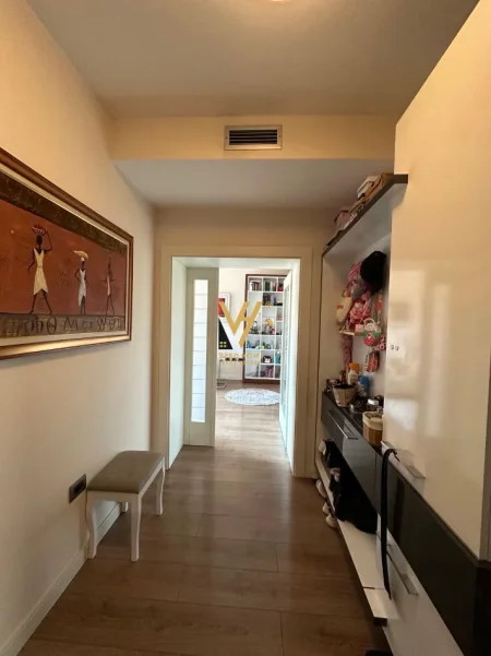 Tirane, shitet apartament 2+1+Ballkon Kati 3, 97 m² 276.000 € (RRUGA E ELBASANIT)
