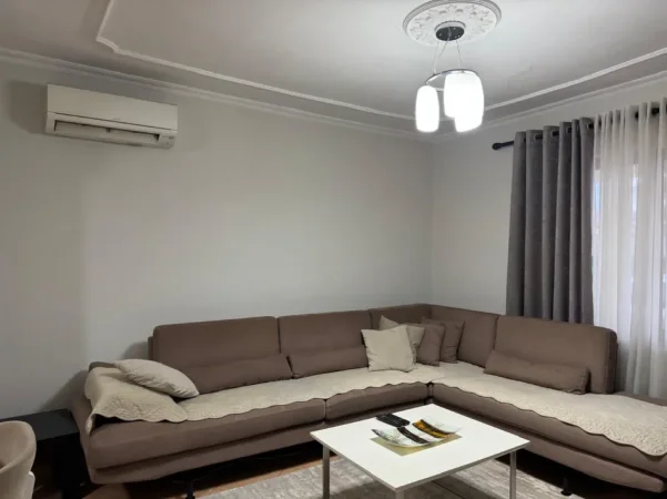 Tirane, jepet me qera shtepi 2+1 Kati 1, 111 m² 500 € (ALLIAS)