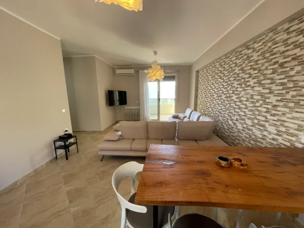 Vlore, shes apartament 2+1+Ballkon Kati 8, 100 m² 260.000 € (Lungomare)