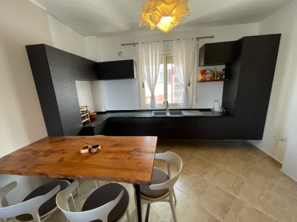 Vlore, shes apartament 2+1+Ballkon Kati 8, 100 m² 260.000 € (Lungomare)