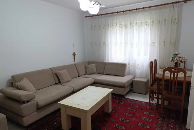 Tirane, jepet me qera apartament 2+1 Kati 1, 75 m² 520 € (Rruga Hamdi Cenojmeri)