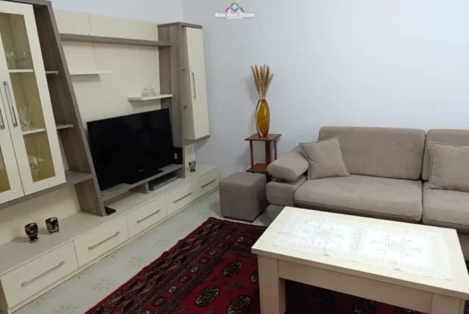 Tirane, jepet me qera apartament 2+1 Kati 1, 75 m² 520 € (Rruga Hamdi Cenojmeri)