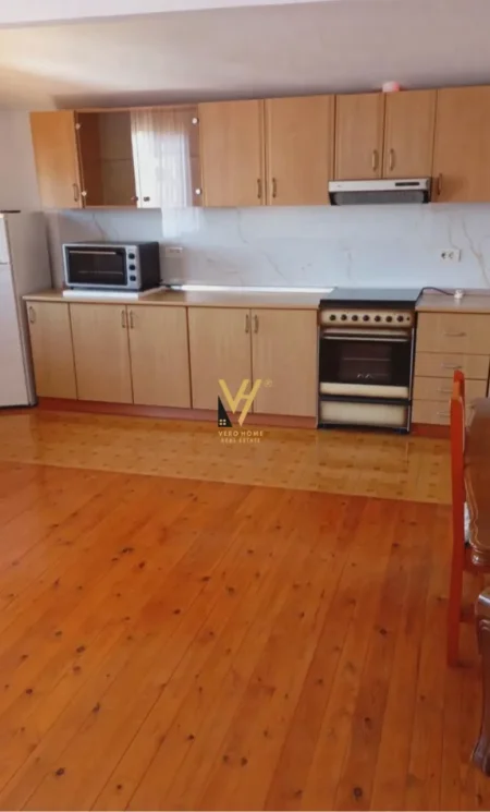 Tirane, jepet me qera apartament 2+1+Ballkon Kati 4, 100 m² 470 € (KODRA E PRIFTIT)